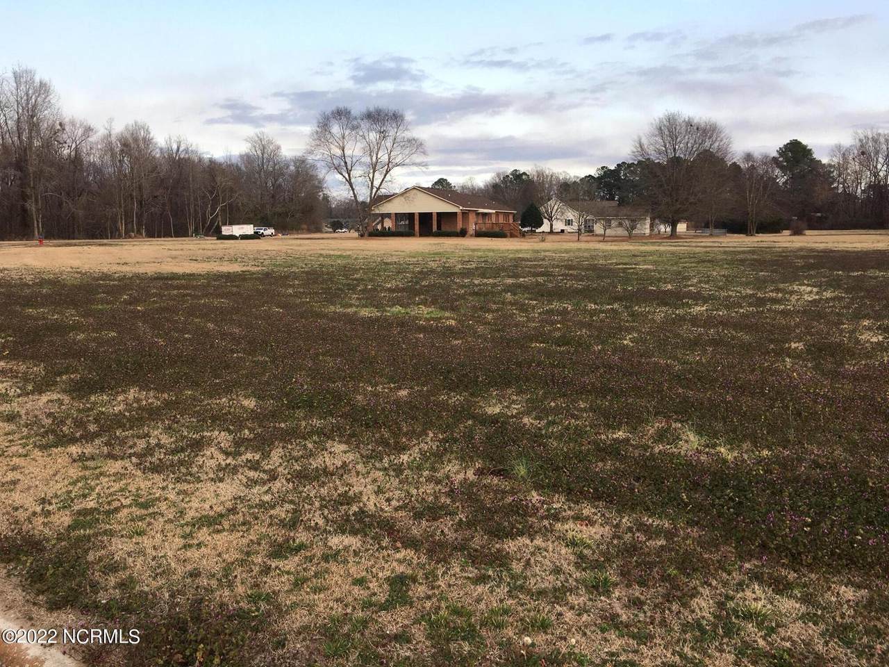1111 Piney Neck Road - Photo 1