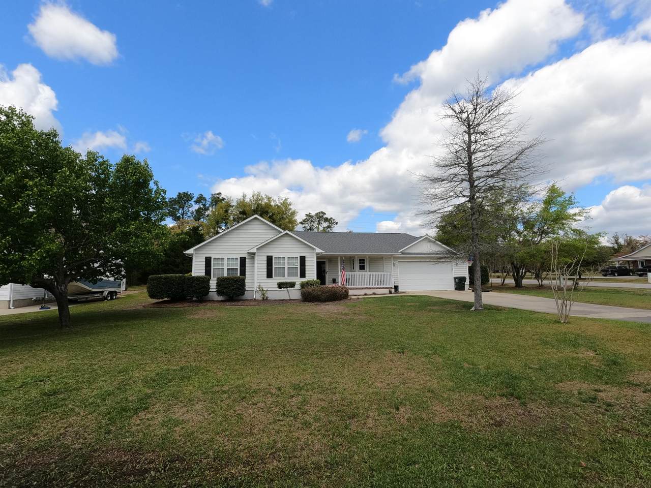 102 Heron Court - Photo 1