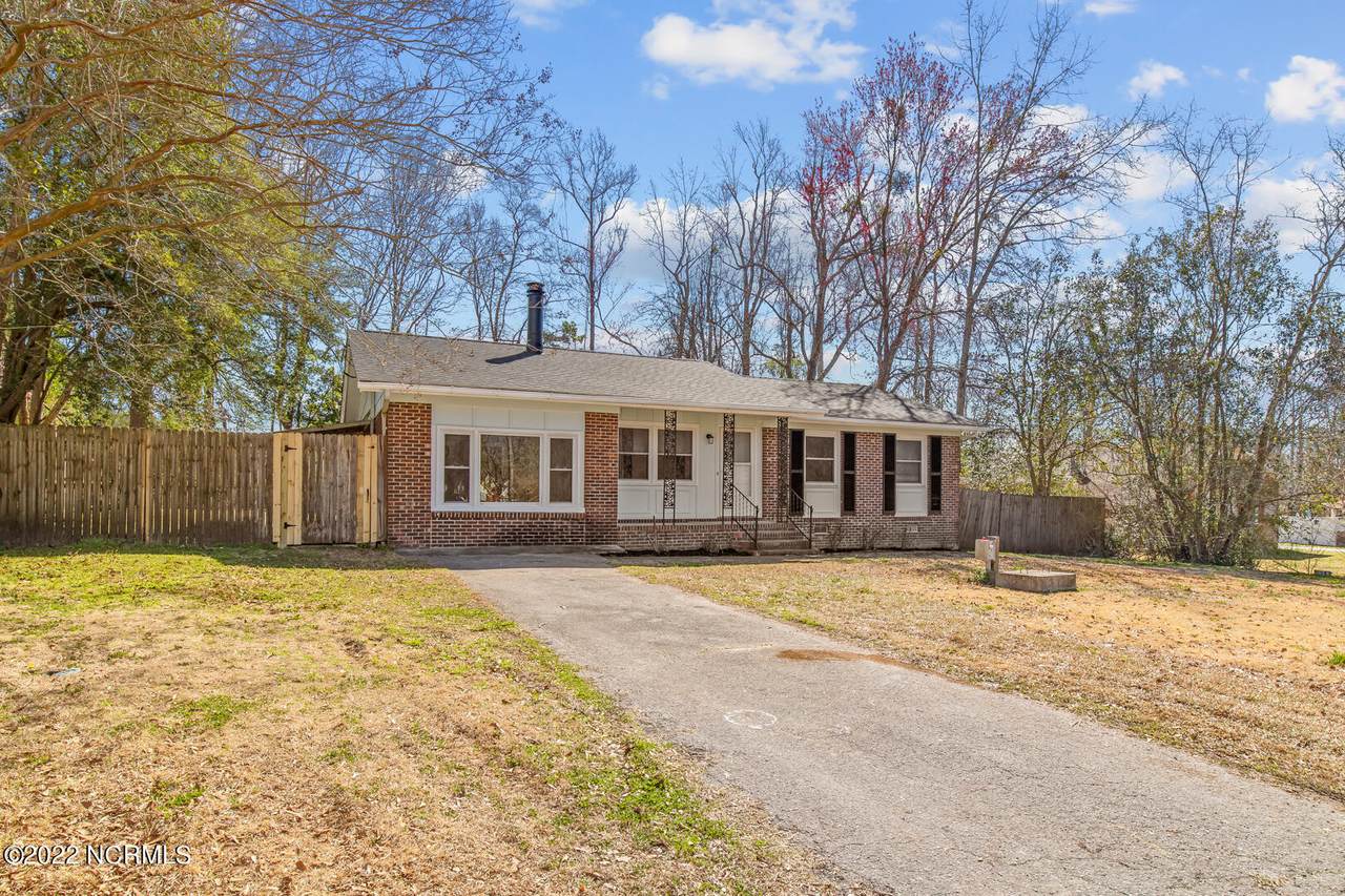 11 Dressler Drive - Photo 1