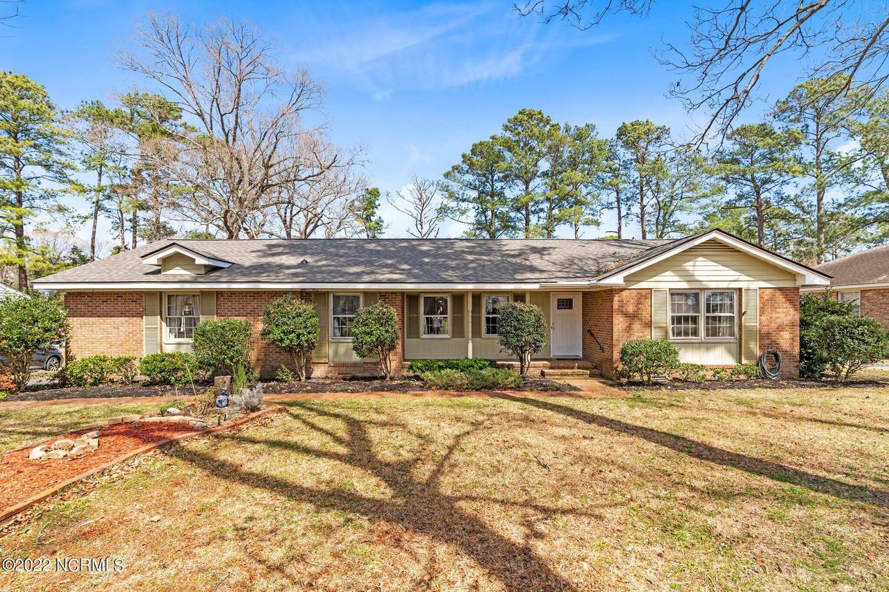 293 Shoreline Drive - Photo 1