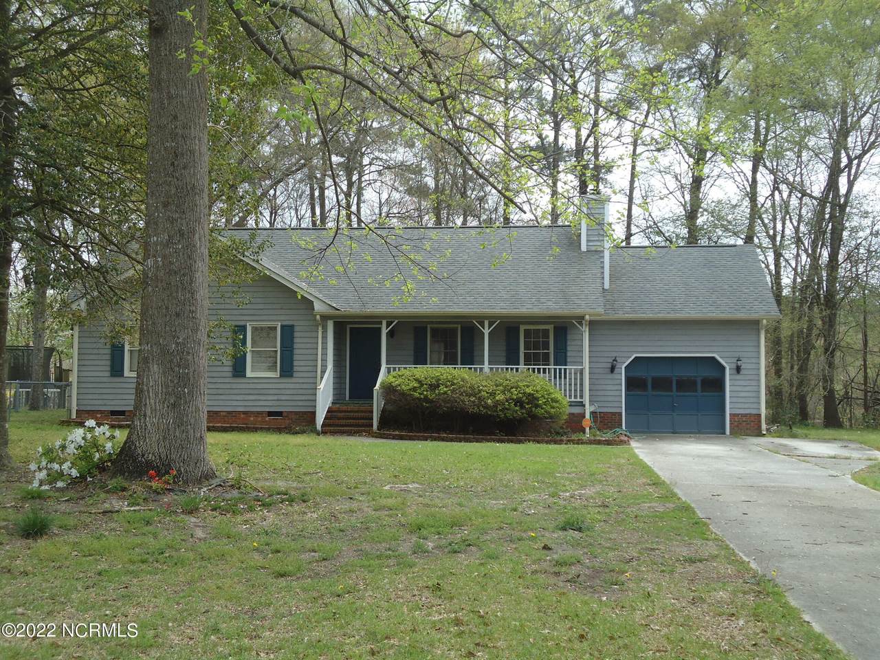 1131 Lakeview Avenue - Photo 1