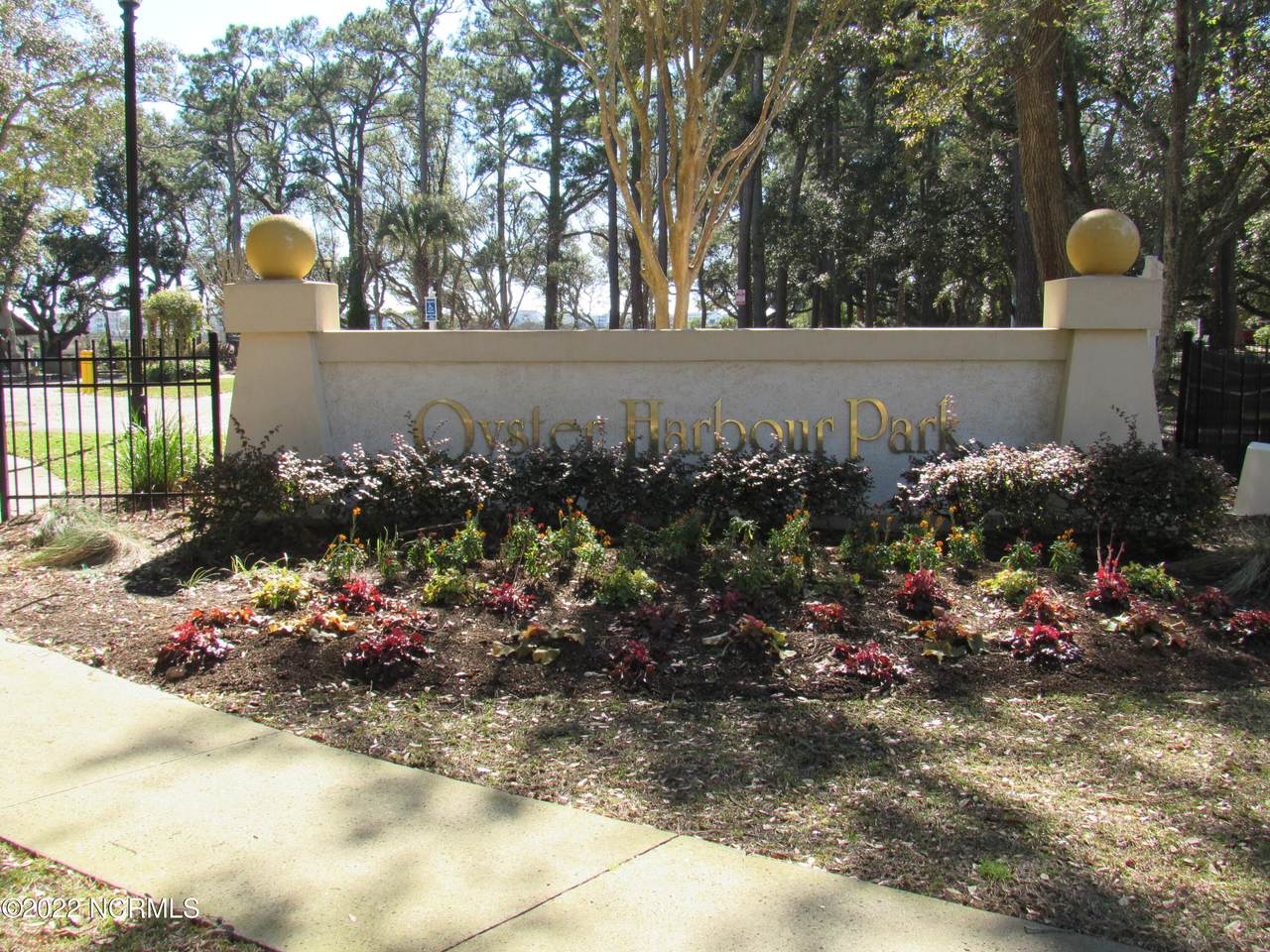 1813 Harbour Edge Lane - Photo 1