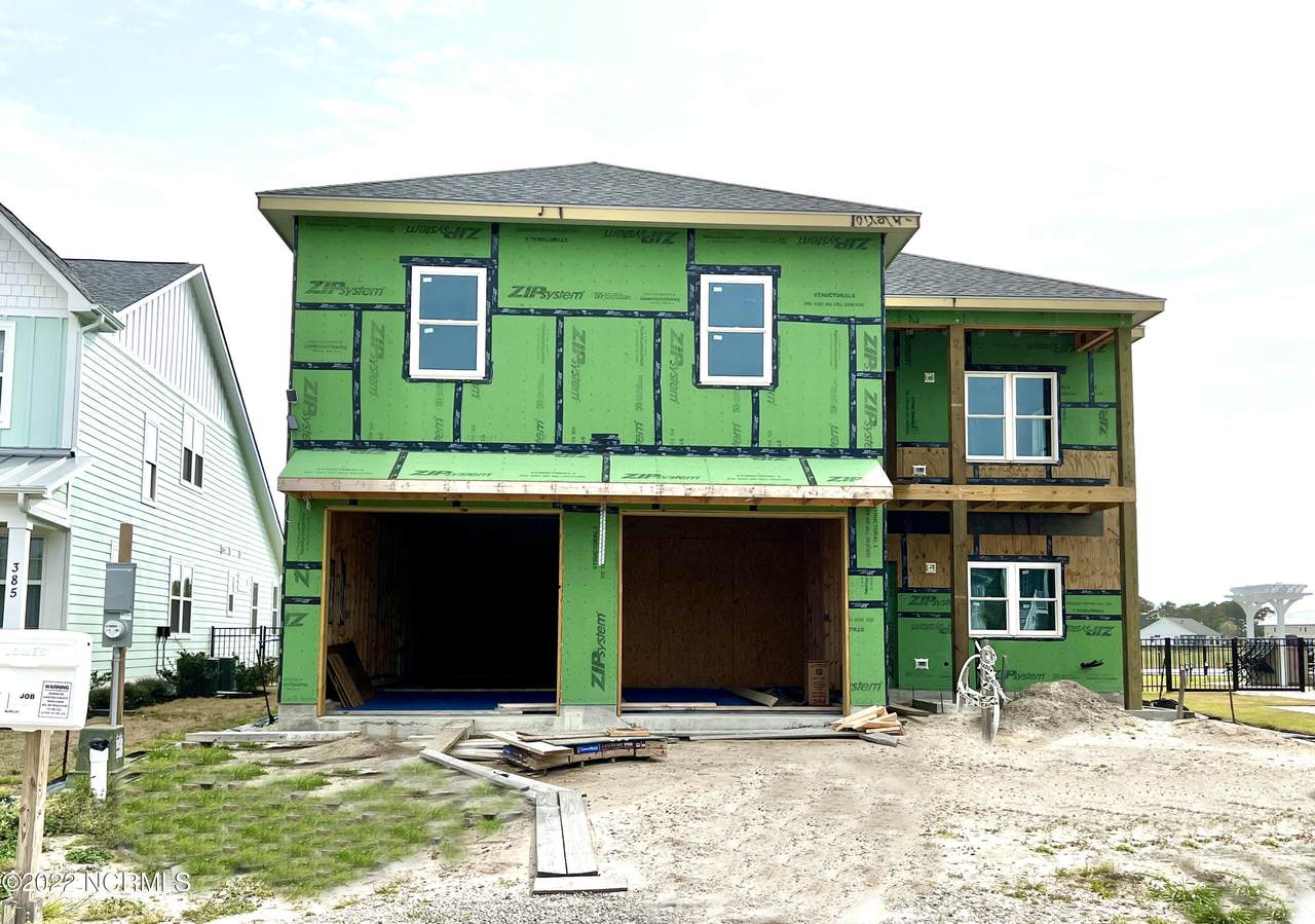 387 Summerhouse Drive - Photo 1