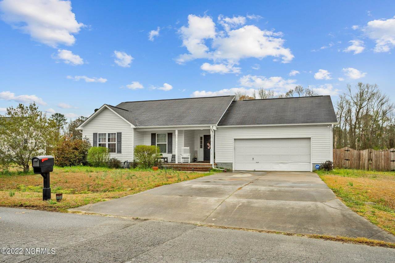 315 Shadyrock Path - Photo 1