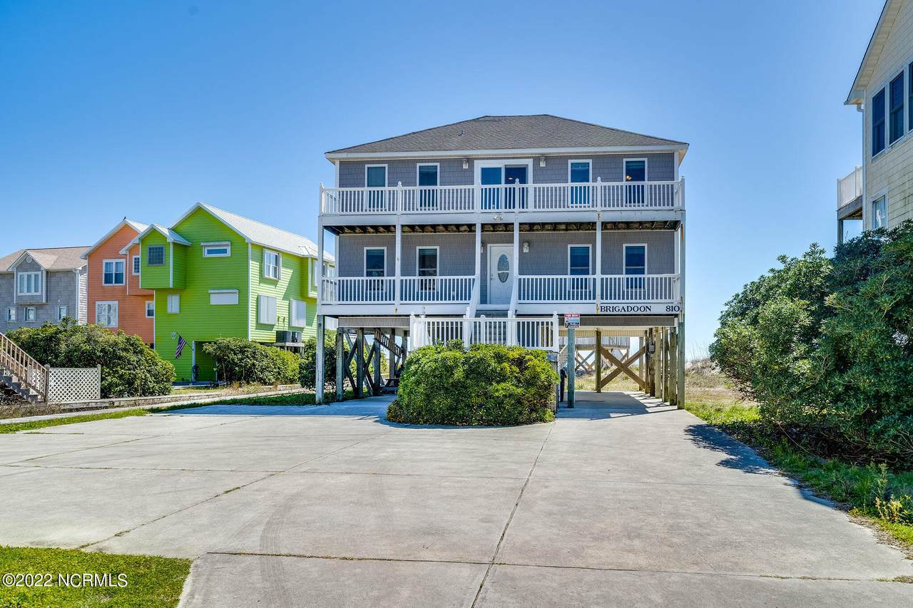 810 Topsail Drive - Photo 1