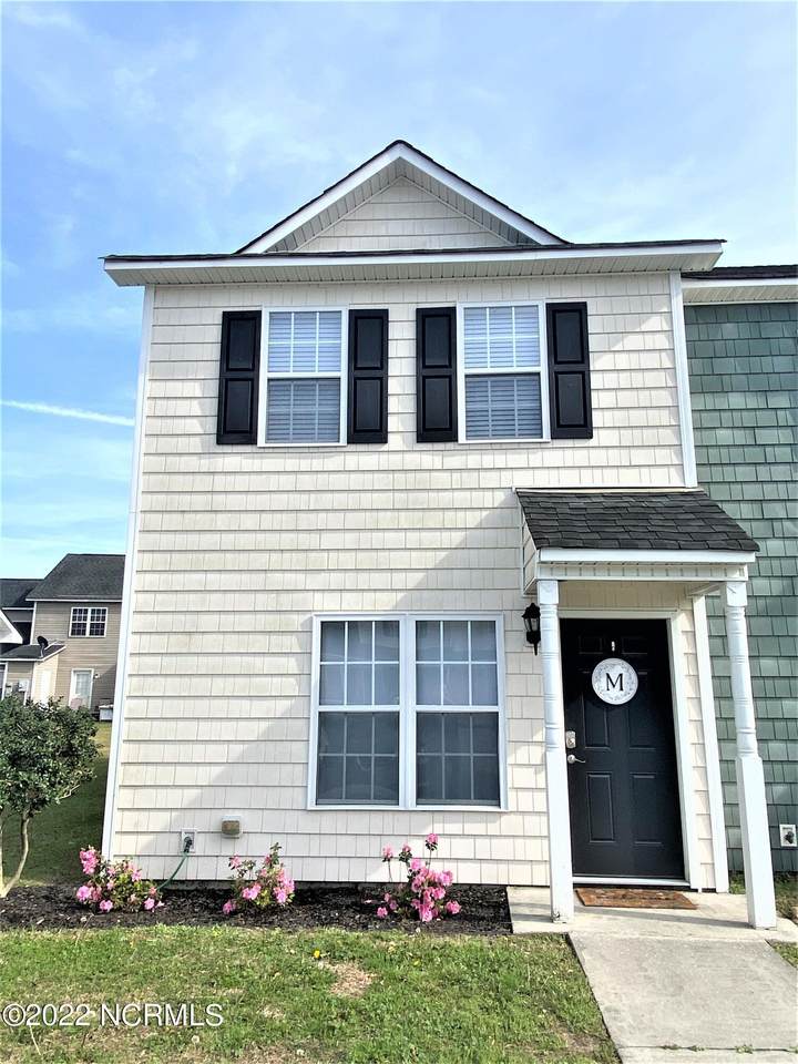 901 Springwood Drive - Photo 1