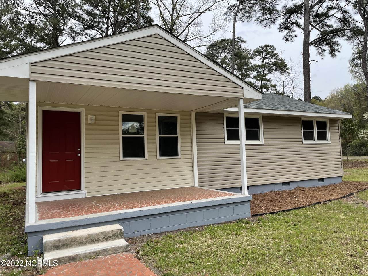 801 Candlewood Drive - Photo 1