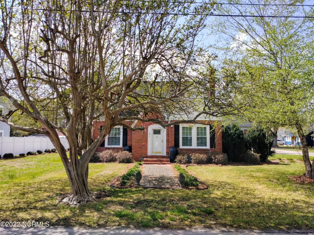 215 Elm Street - Photo 1