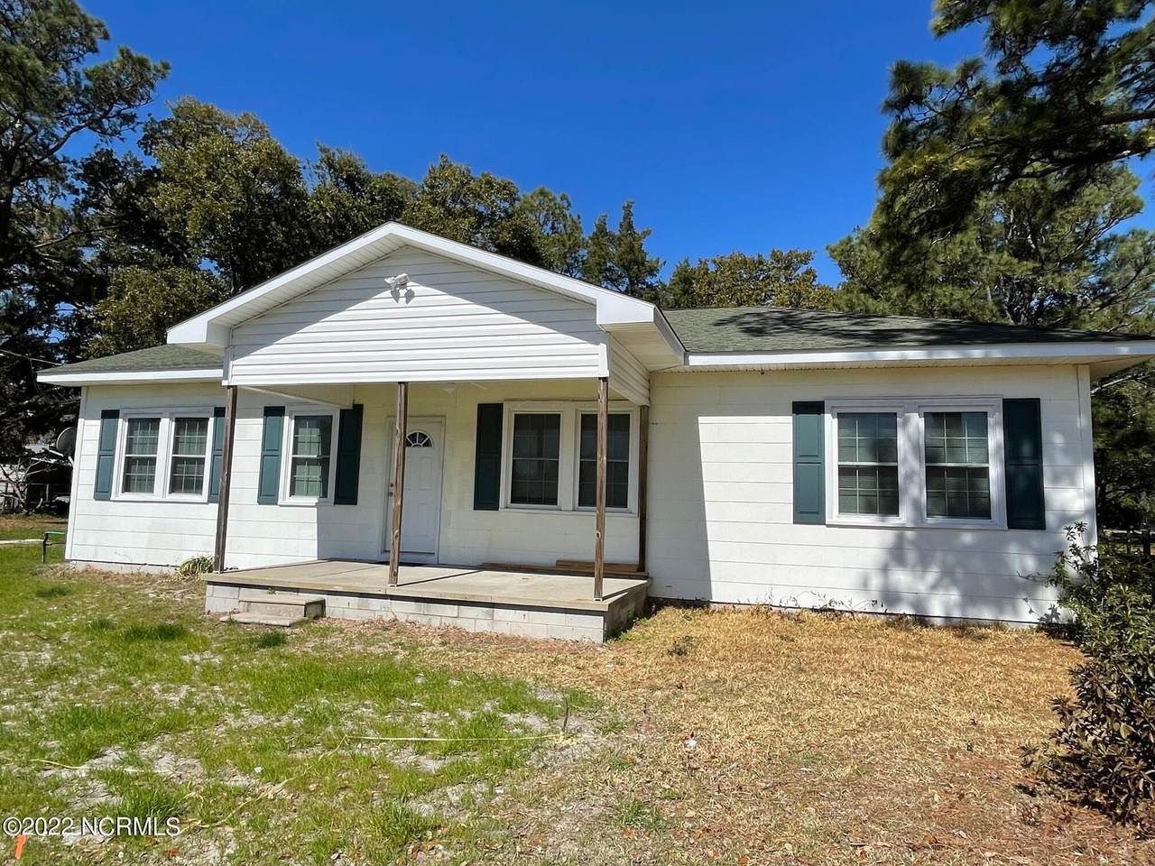 113 Lee Daniels Road - Photo 1