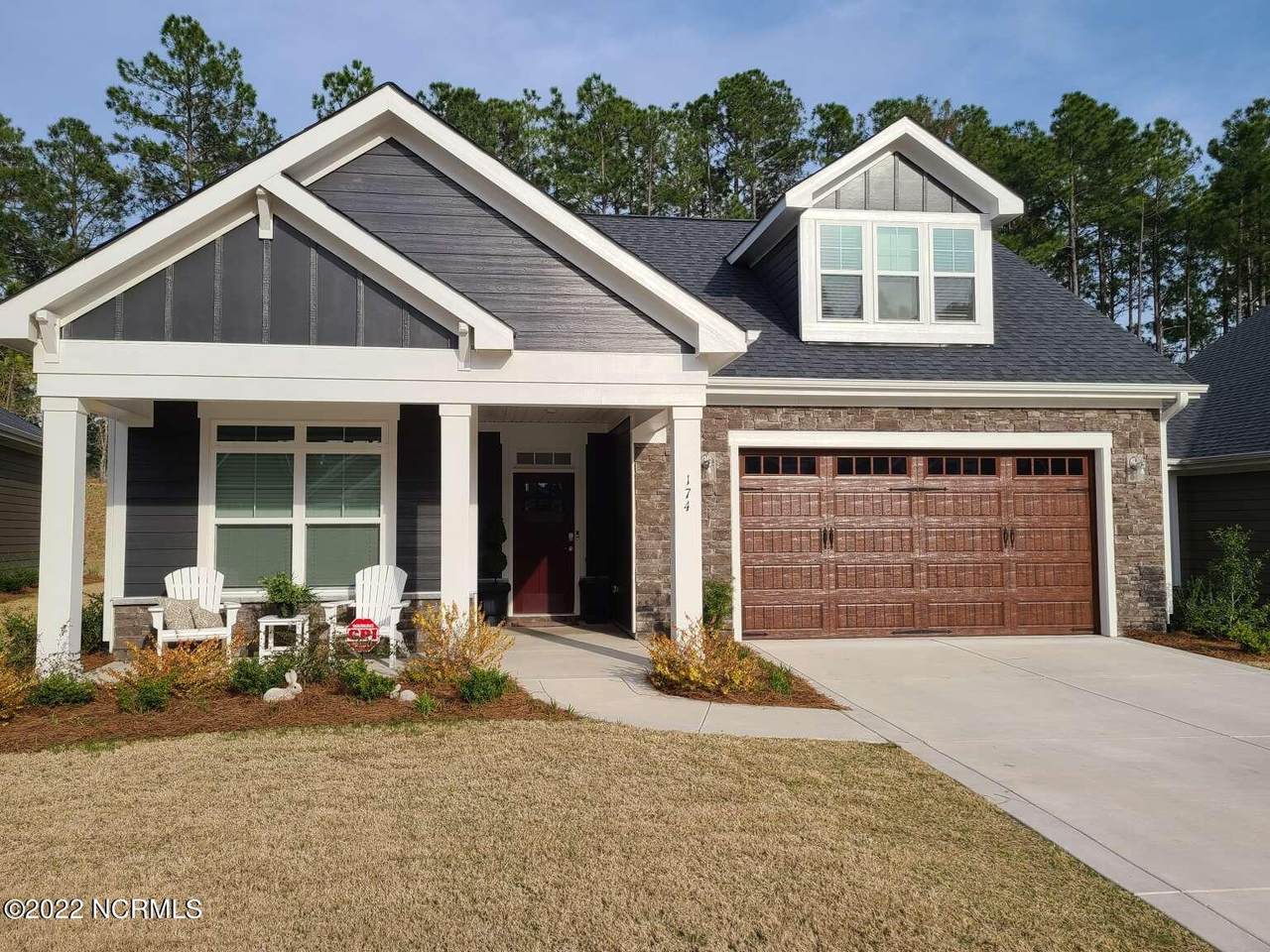 174 Holly Springs Court - Photo 1