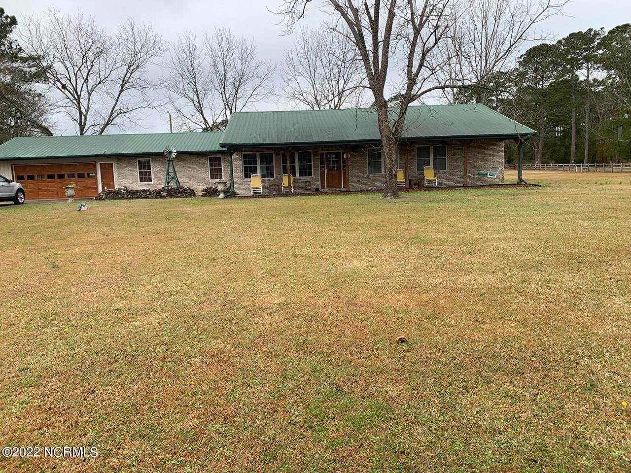 121 Mcgowan Road - Photo 1