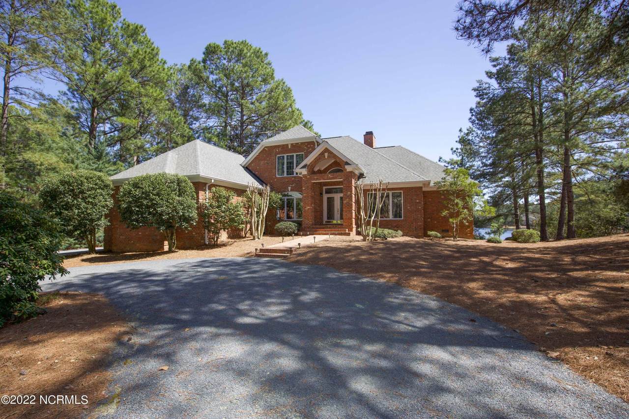 19 Abington Drive - Photo 1