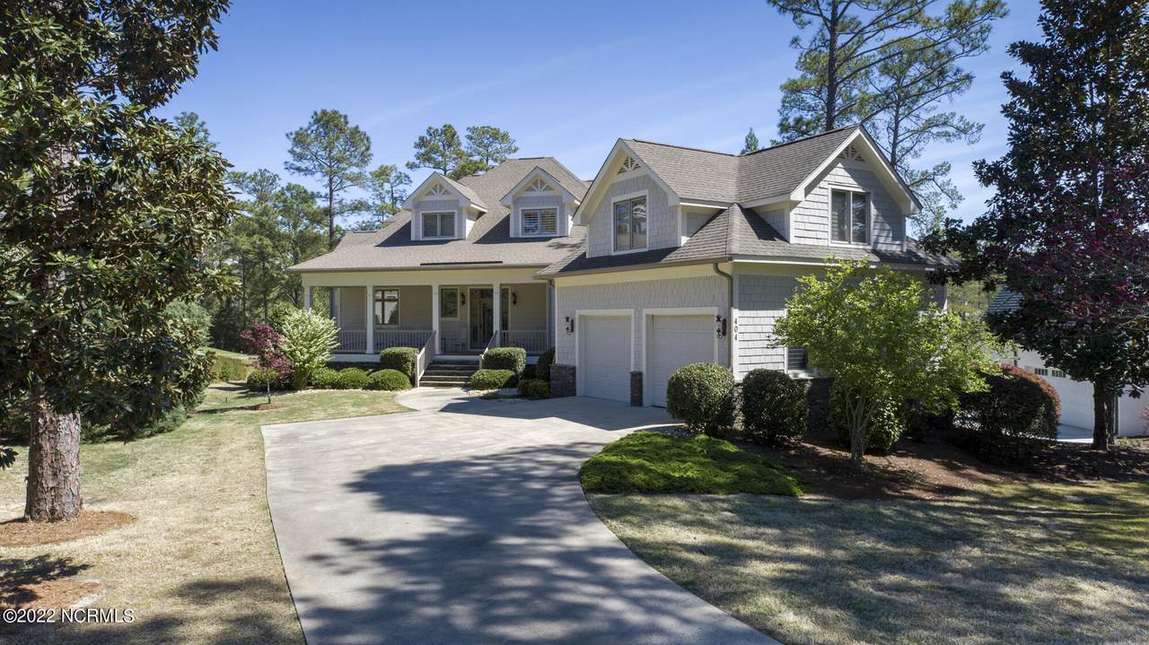 404 Meyer Farm Drive - Photo 1