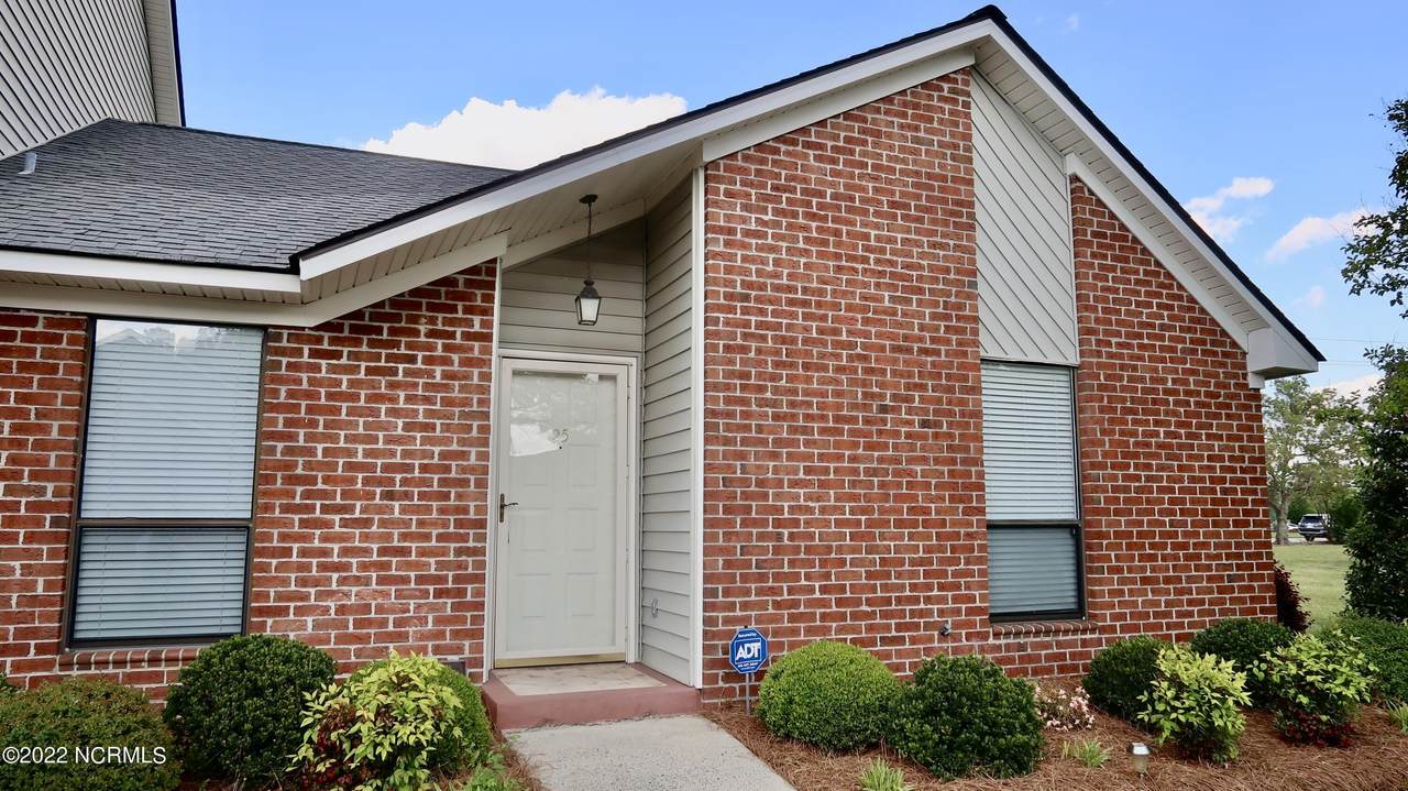 25 Upton Court - Photo 1