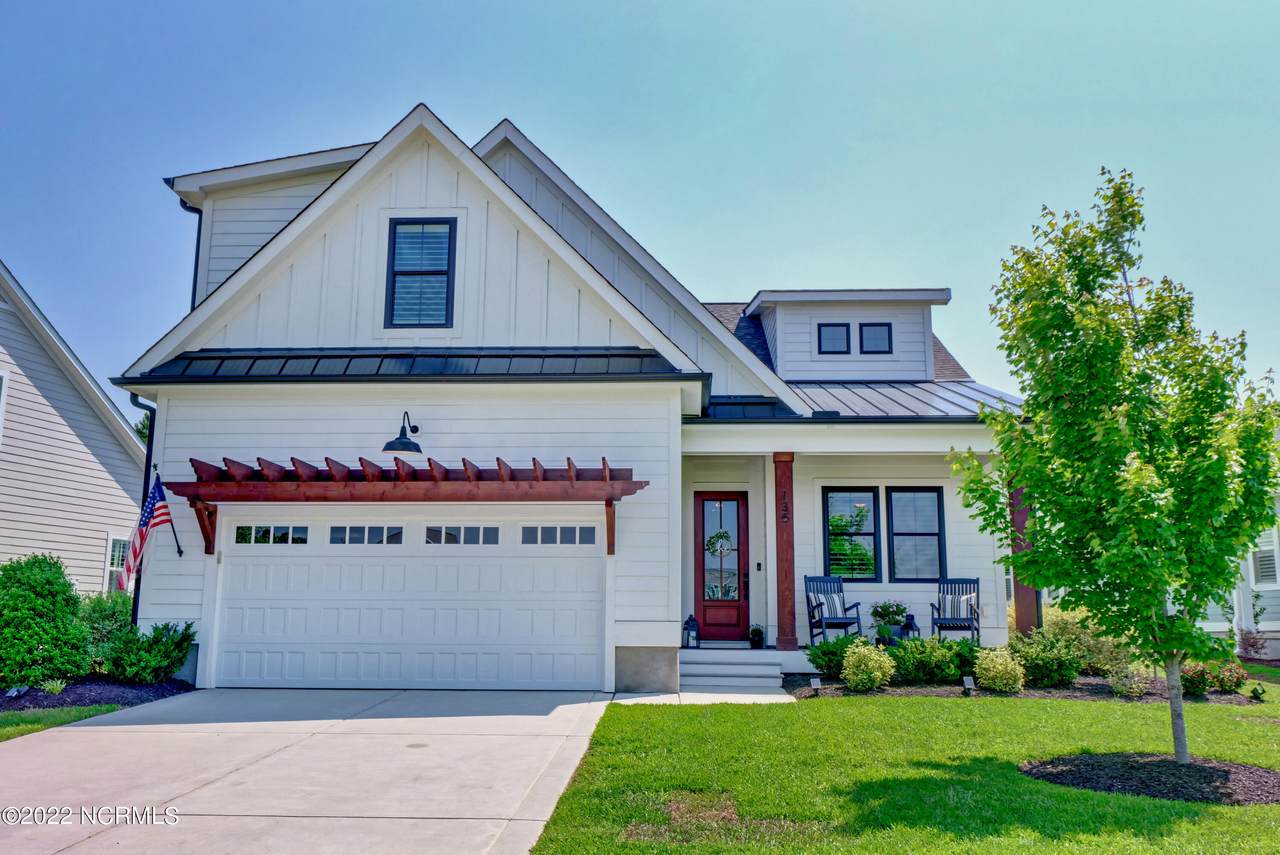 135 Spicer Lake Drive - Photo 1