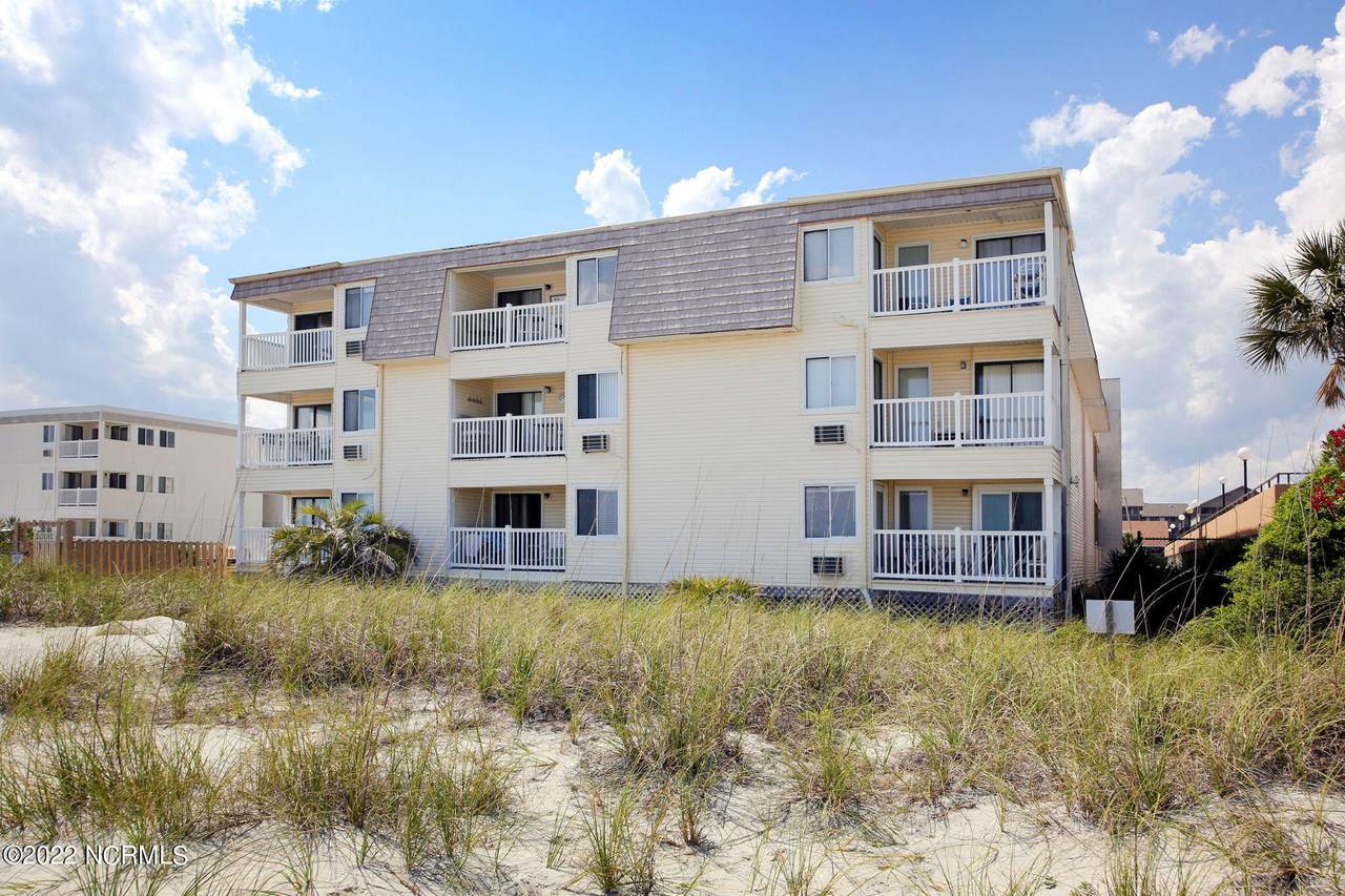 9620 Shore Drive - Photo 1
