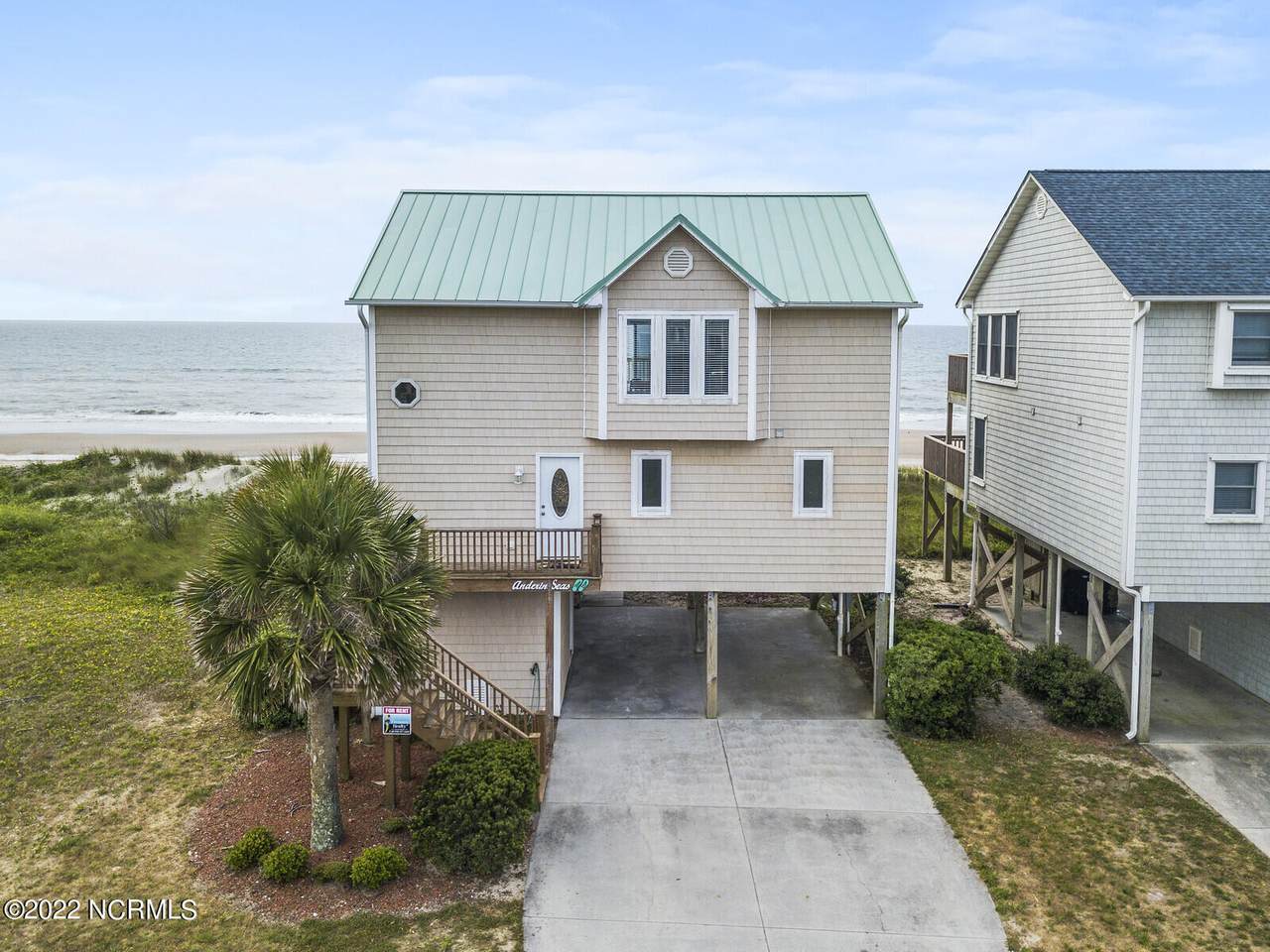720 Sunrise Court - Photo 1