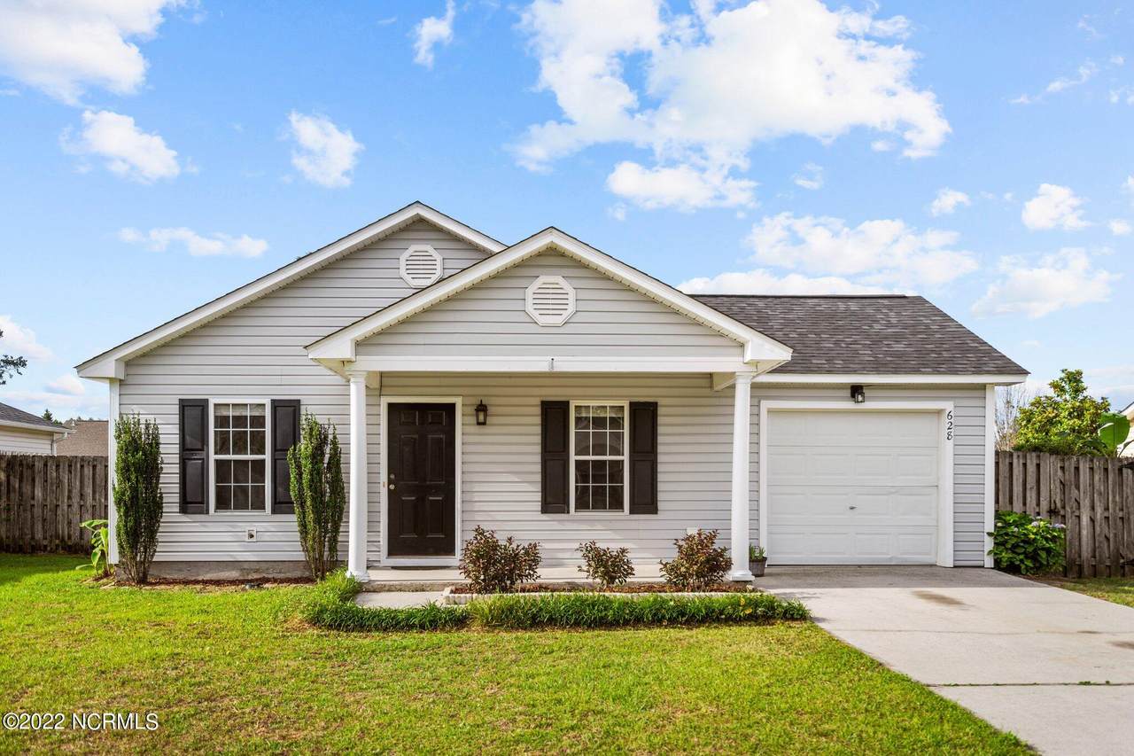 628 Brewster Lane - Photo 1