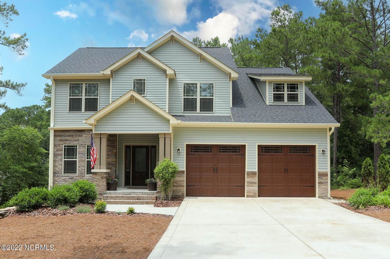 135 Kingswood Circle - Photo 1