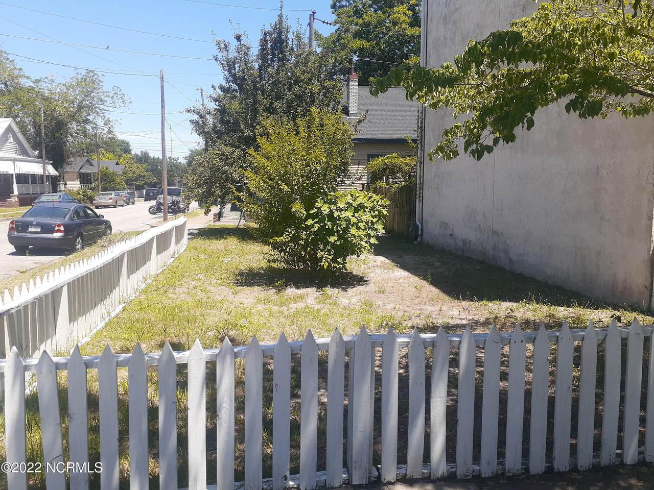 804 Grace Street - Photo 1