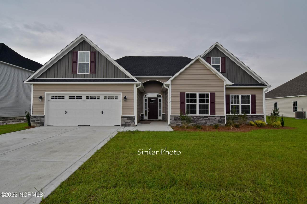 456 Worsley Way - Photo 1