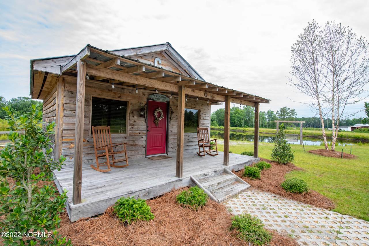 471 Pinkney Road - Photo 1