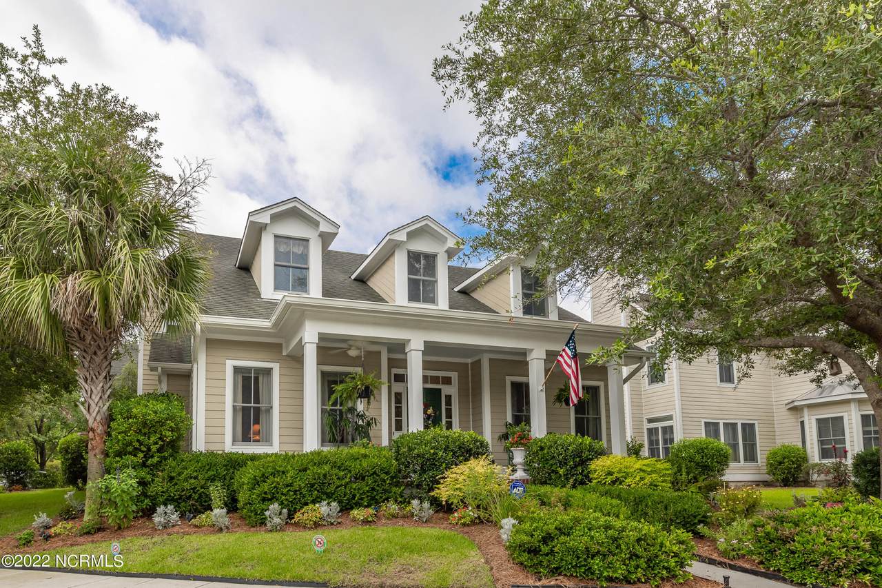 4252 Pine Hollow Drive - Photo 1