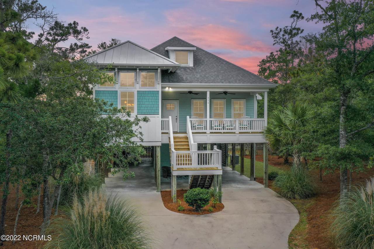224 49th Street - Photo 1