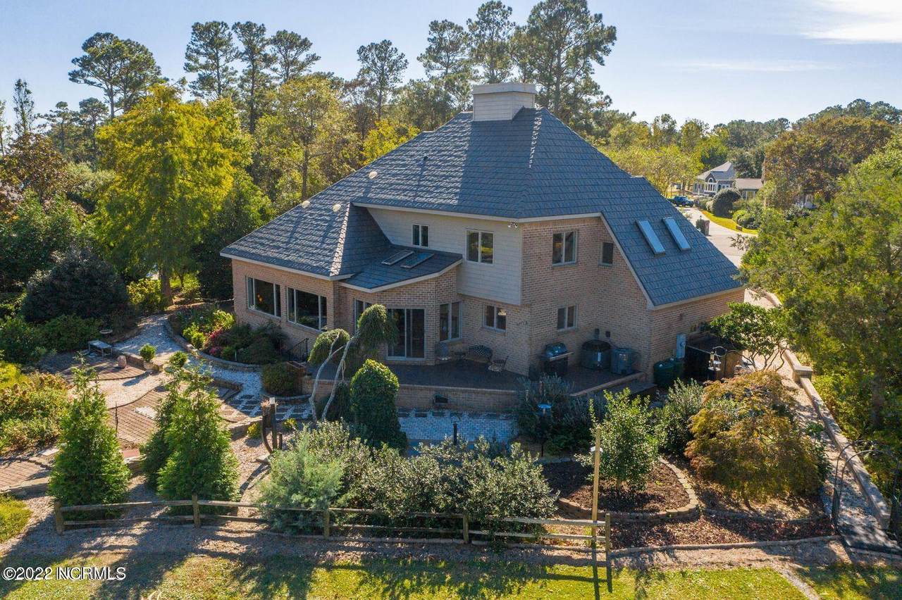 413 Sawgrass Cove - Photo 1
