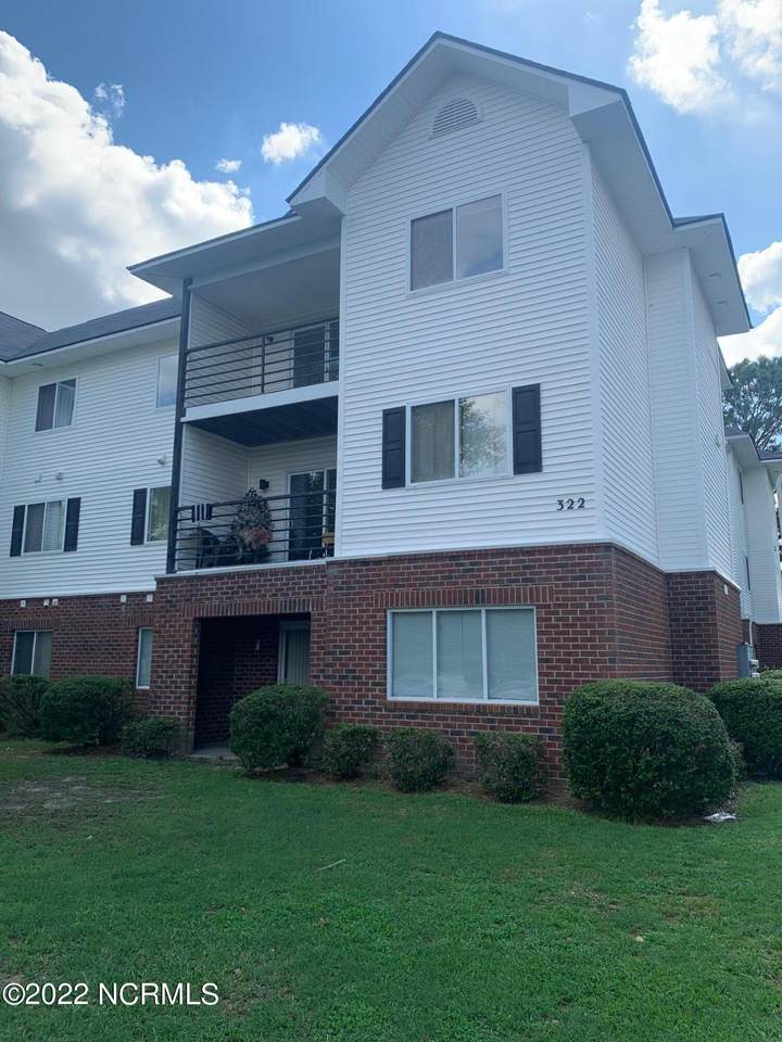 322 Brownlea Drive - Photo 1