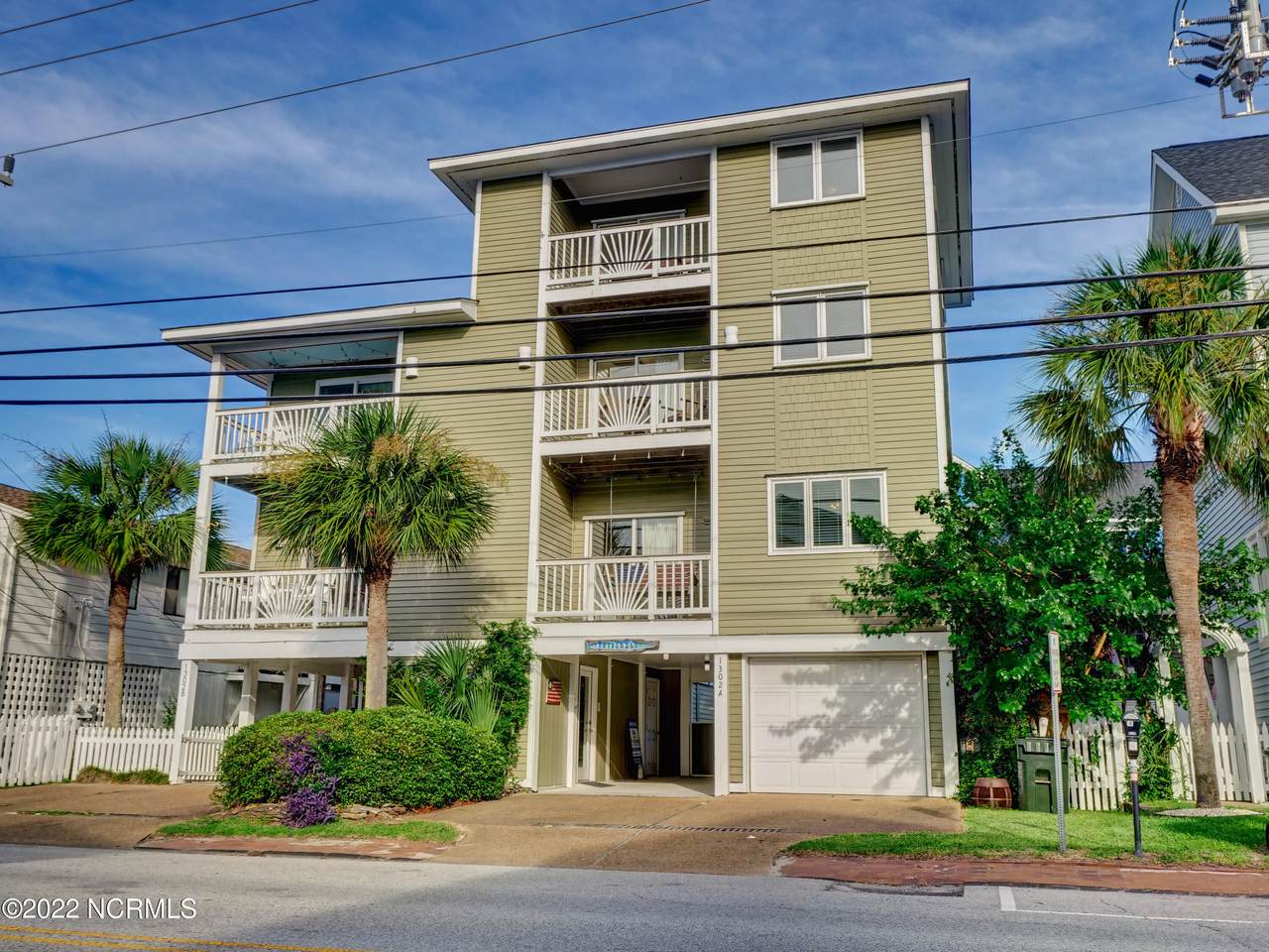 1302 Lumina Avenue - Photo 1