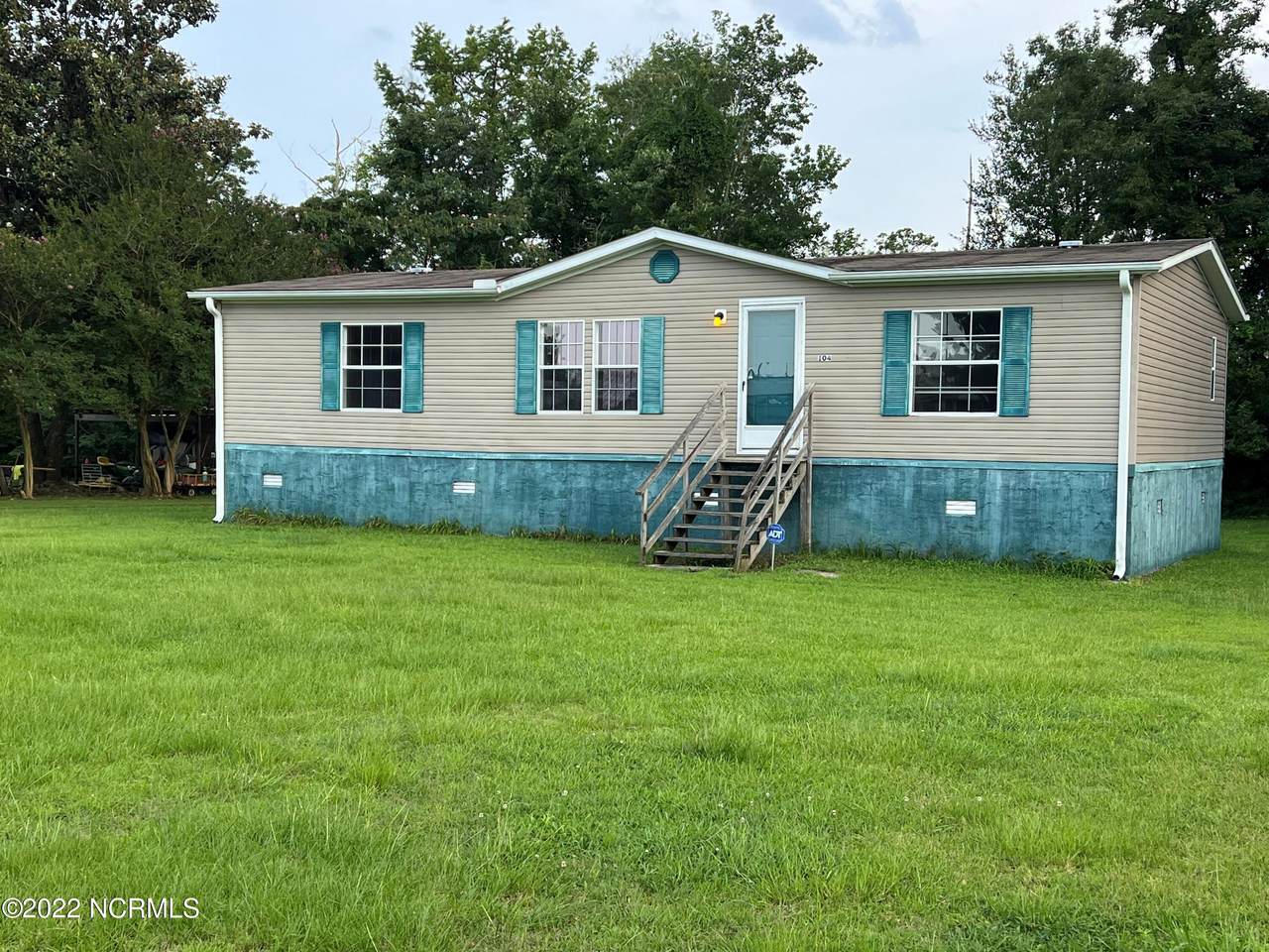 104 Ann Street - Photo 1