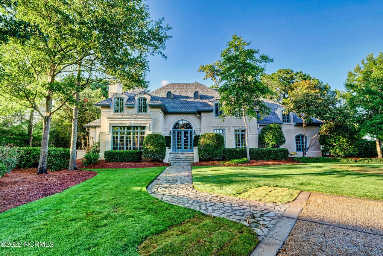 605 Dundee Drive - Photo 1
