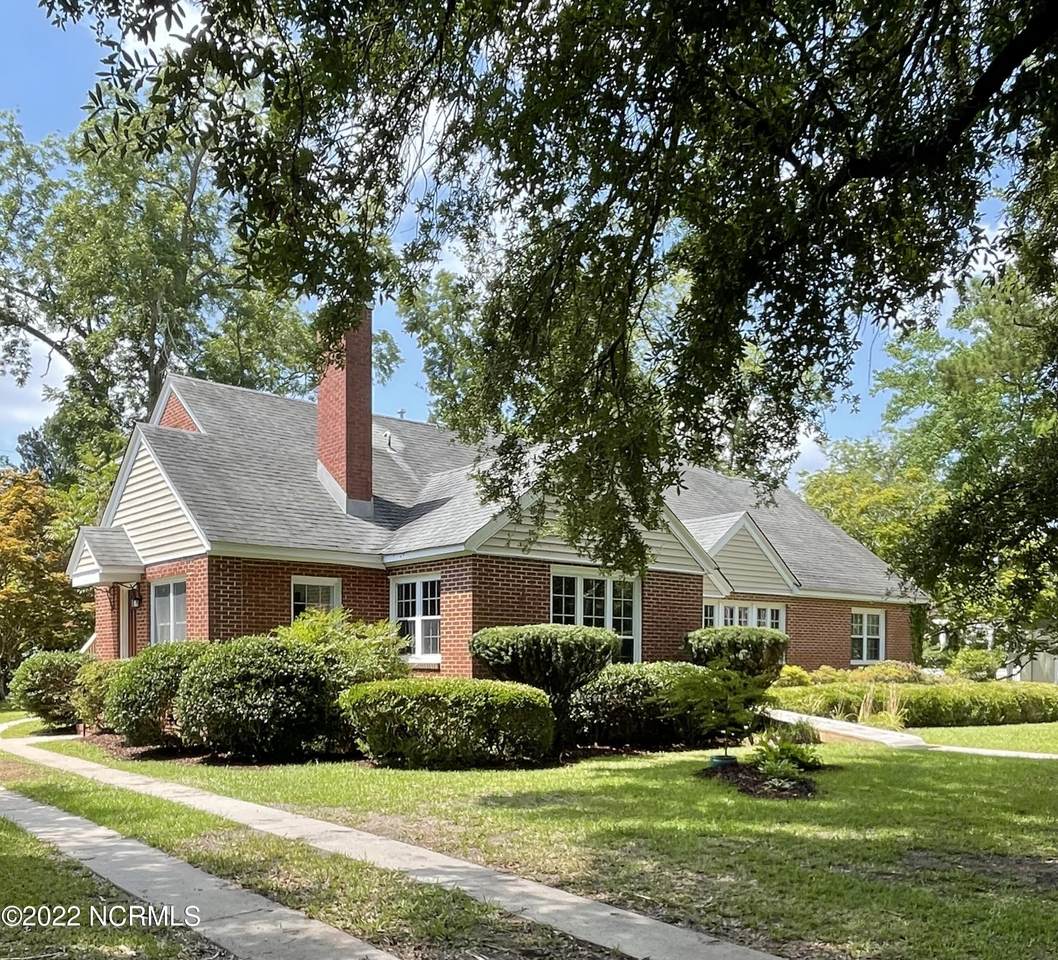 1505 Lucerne Way - Photo 1