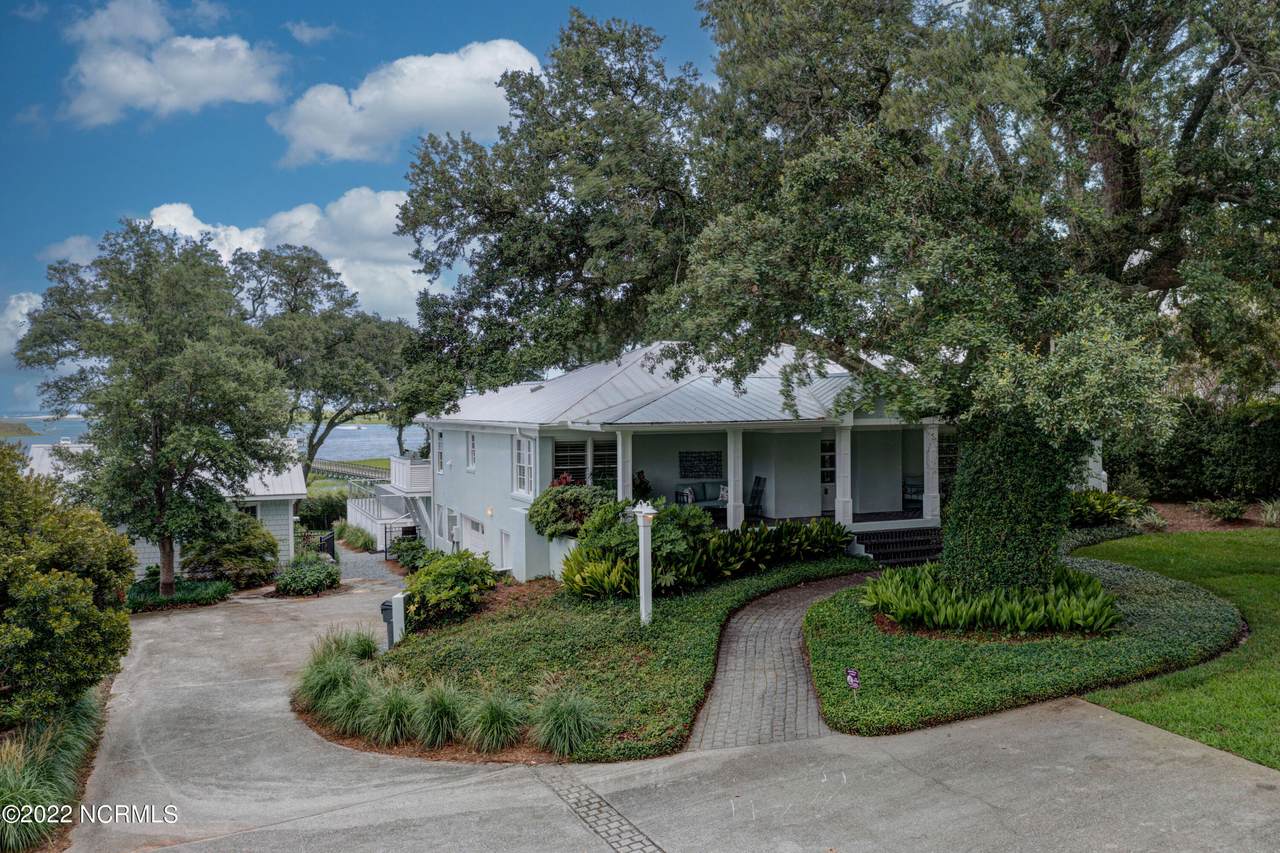 1919 Masons Bluff Court - Photo 1