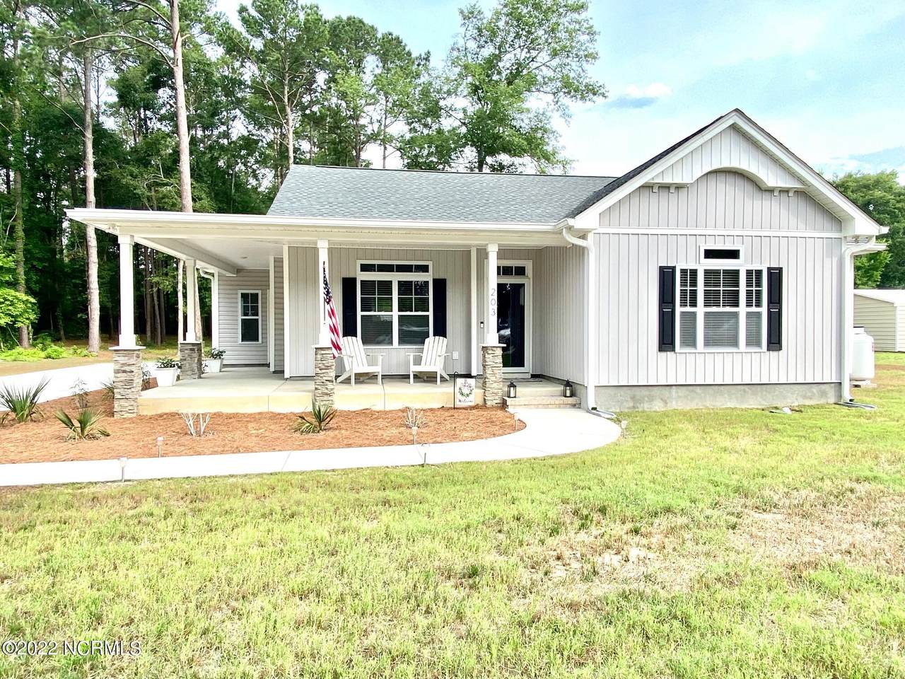 203 Harwood Street - Photo 1