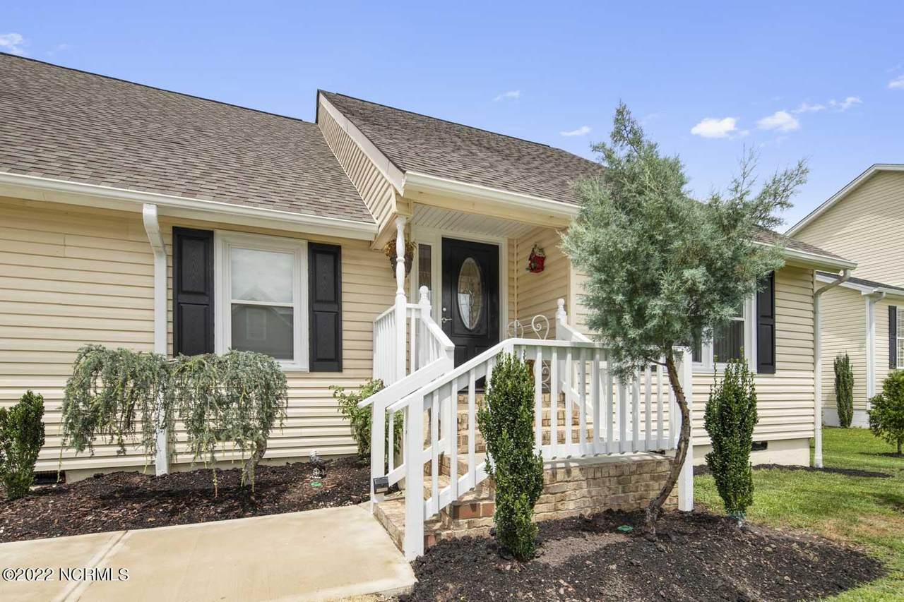 683 Cedar Point - Photo 1
