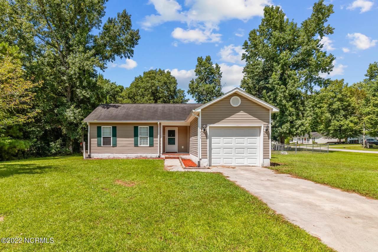 111 Fountain Drive - Photo 1