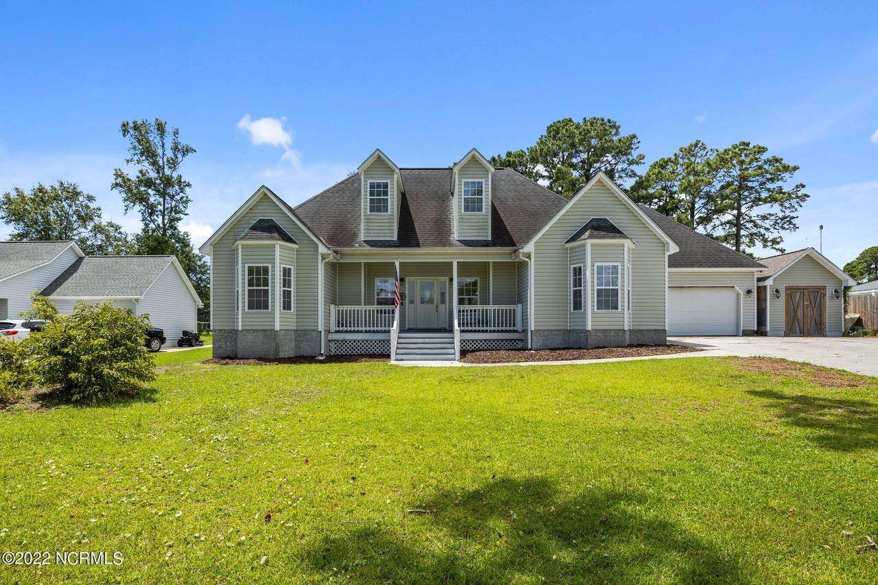 843 Roberts Road - Photo 1