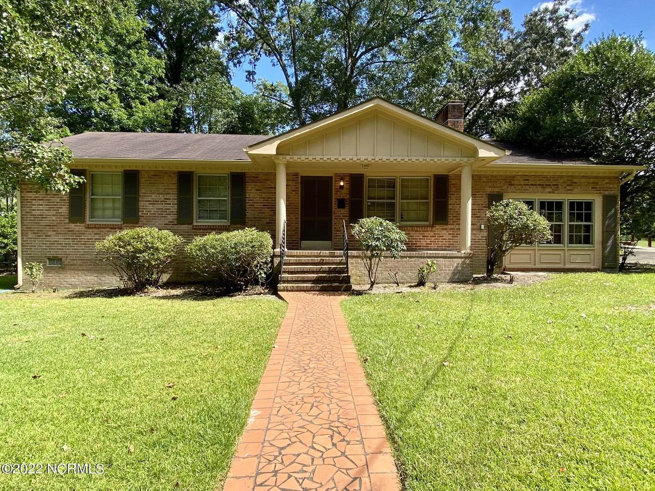 404 North Street - Photo 1
