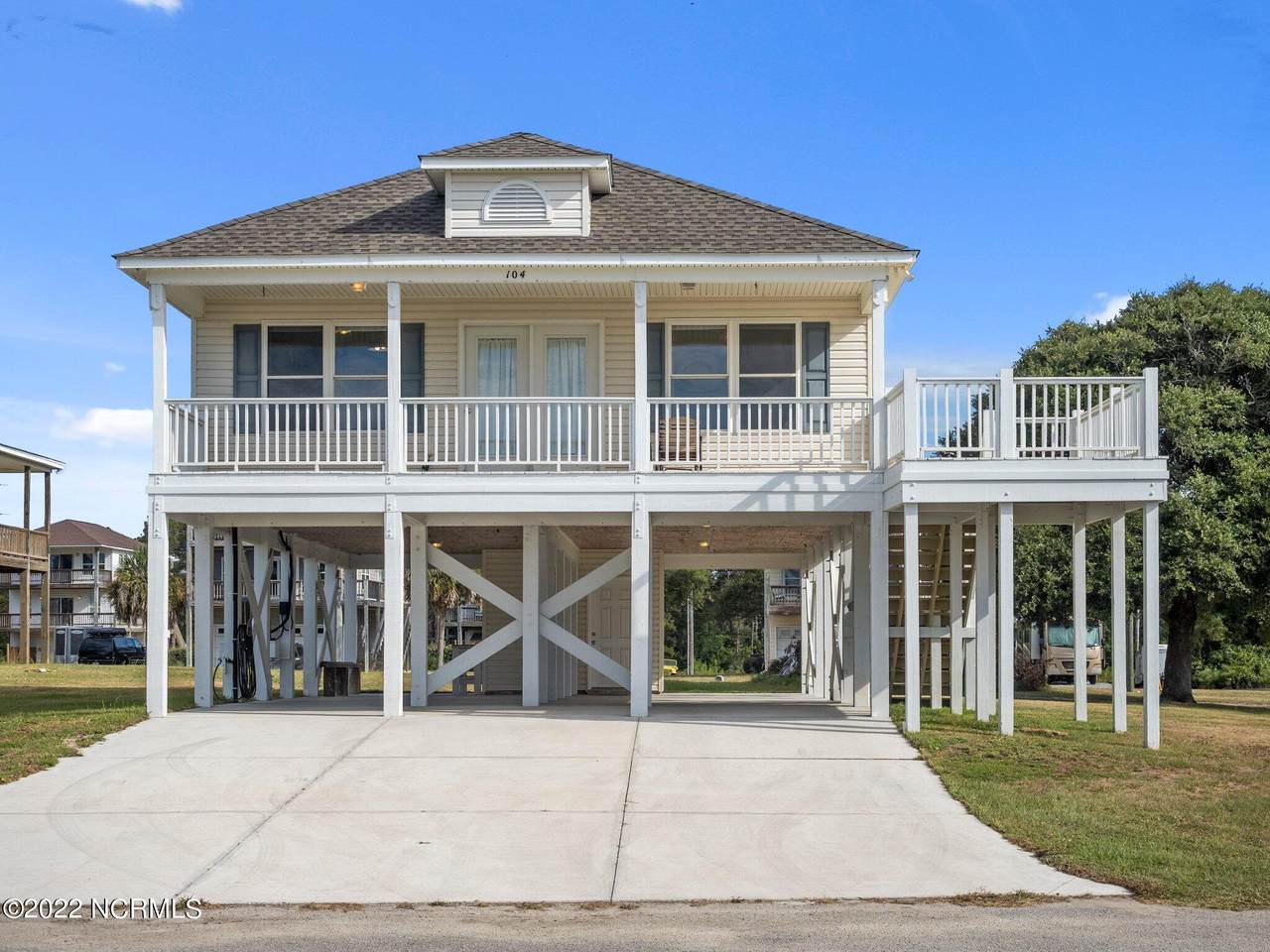 104 Grant Street - Photo 1