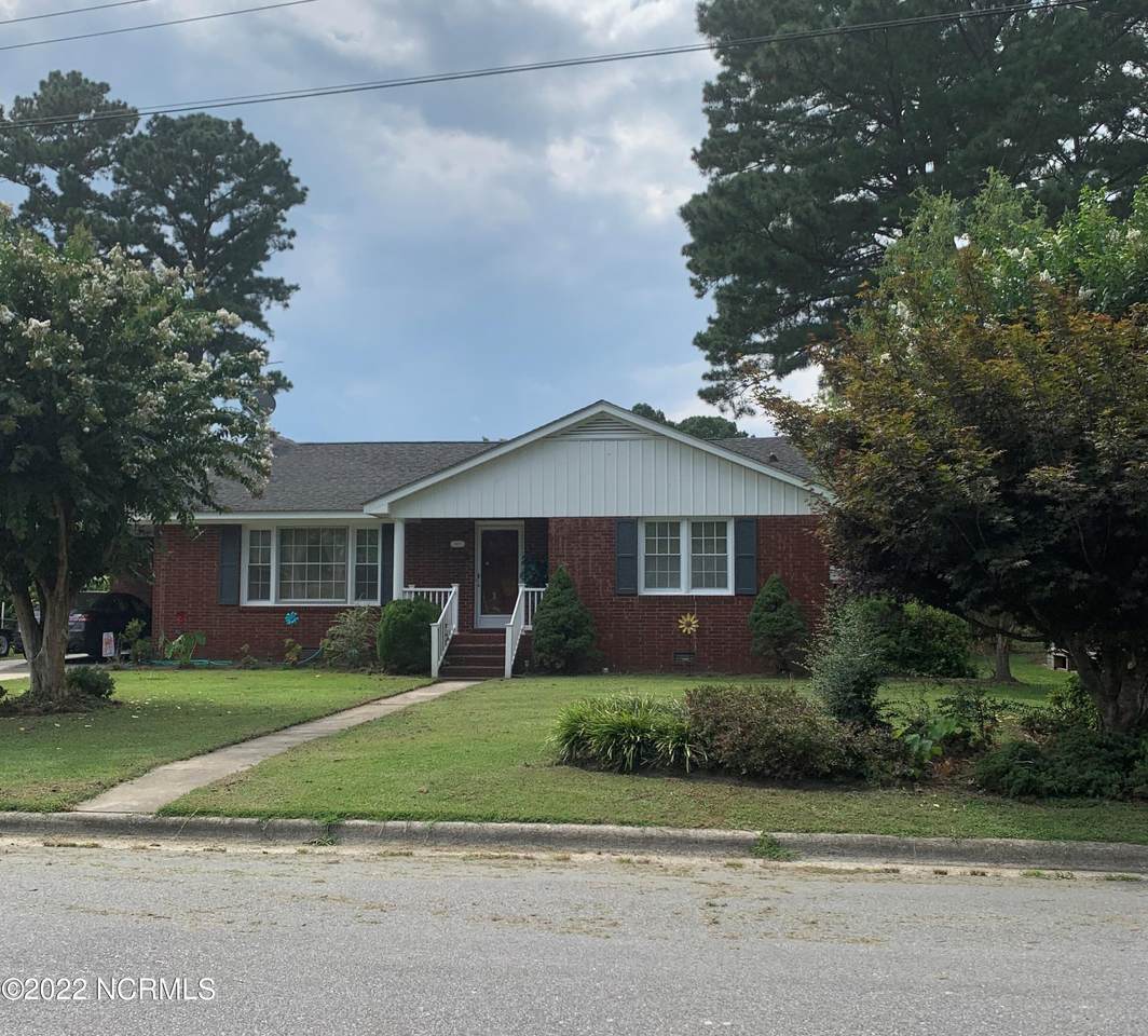 917 West Street - Photo 1