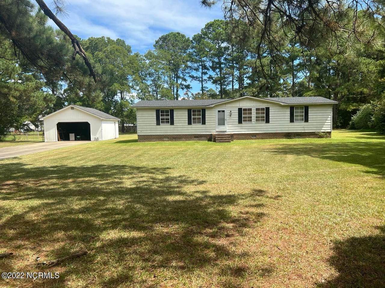 111 Ranchland Trail - Photo 1