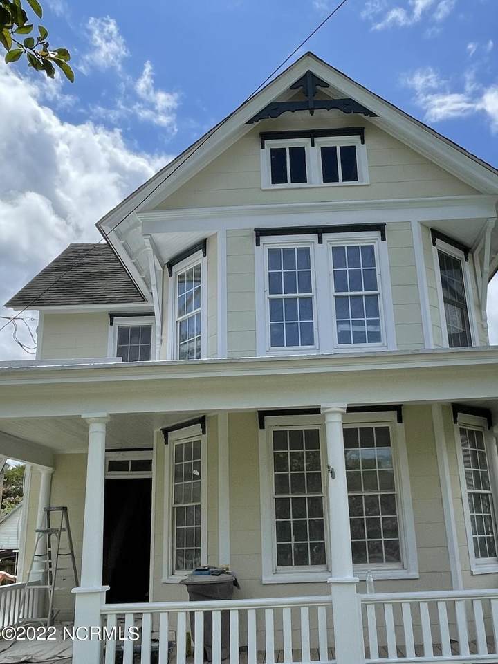 311 Burgess Street - Photo 1