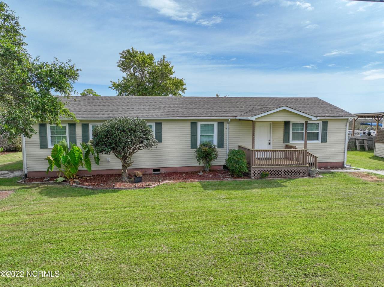160 Edgewater Drive - Photo 1