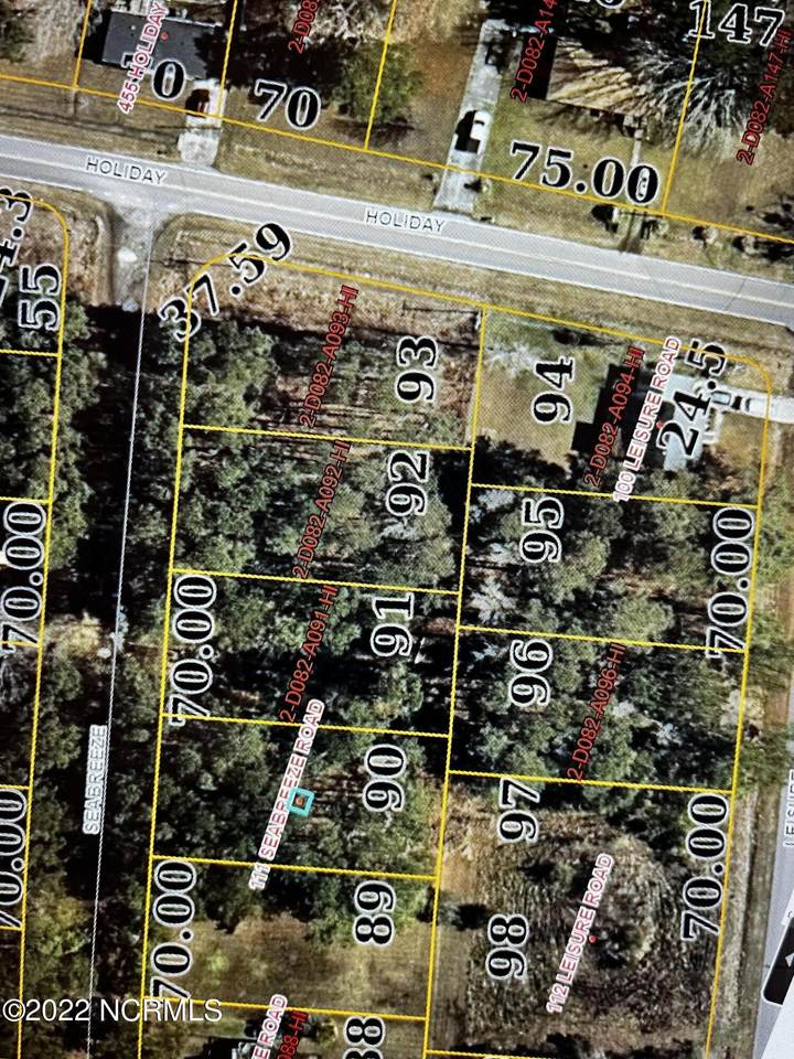 111 Seabreeze Road - Photo 1