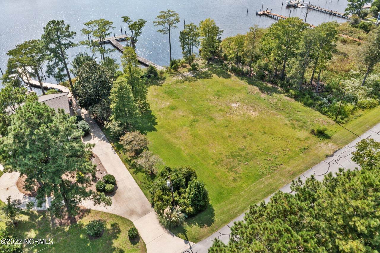 5406 Trade Winds Road - Photo 1