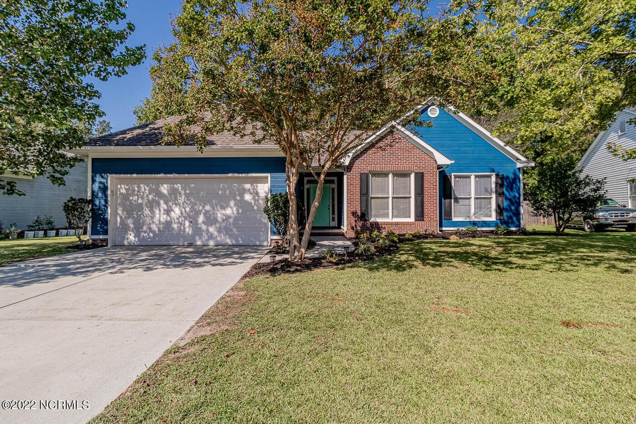 536 Raintree Road - Photo 1