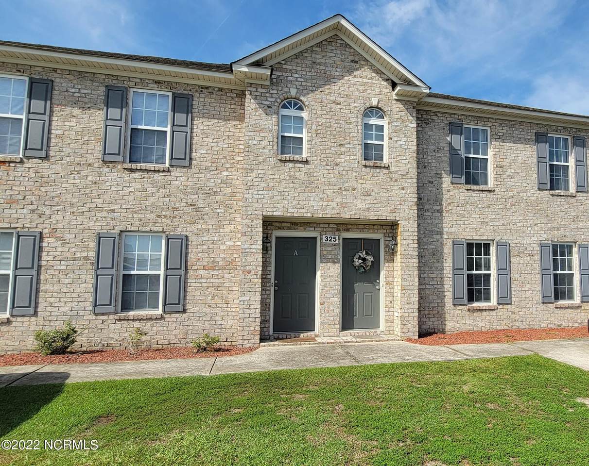 325 Square Drive - Photo 1