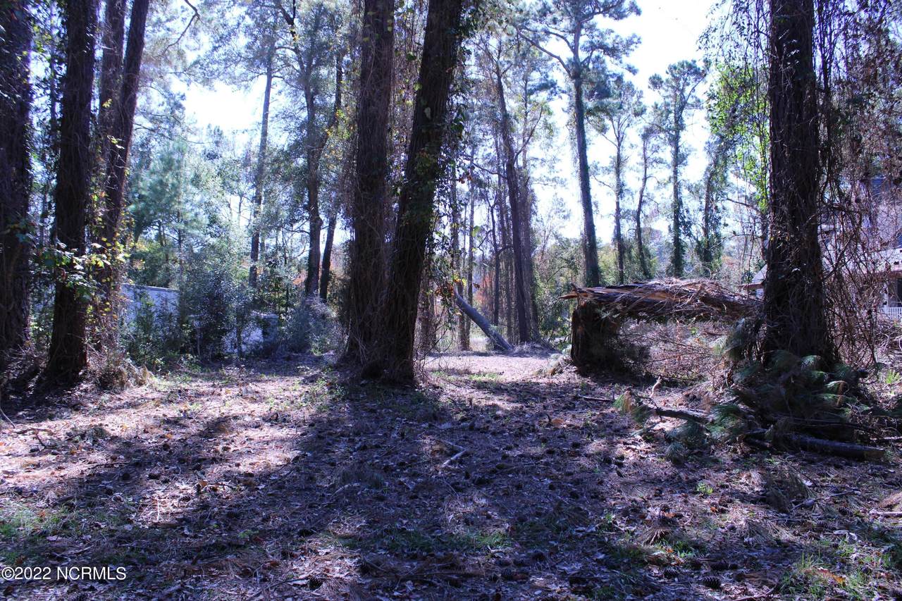 690 Sunset Lakes Boulevard - Photo 1
